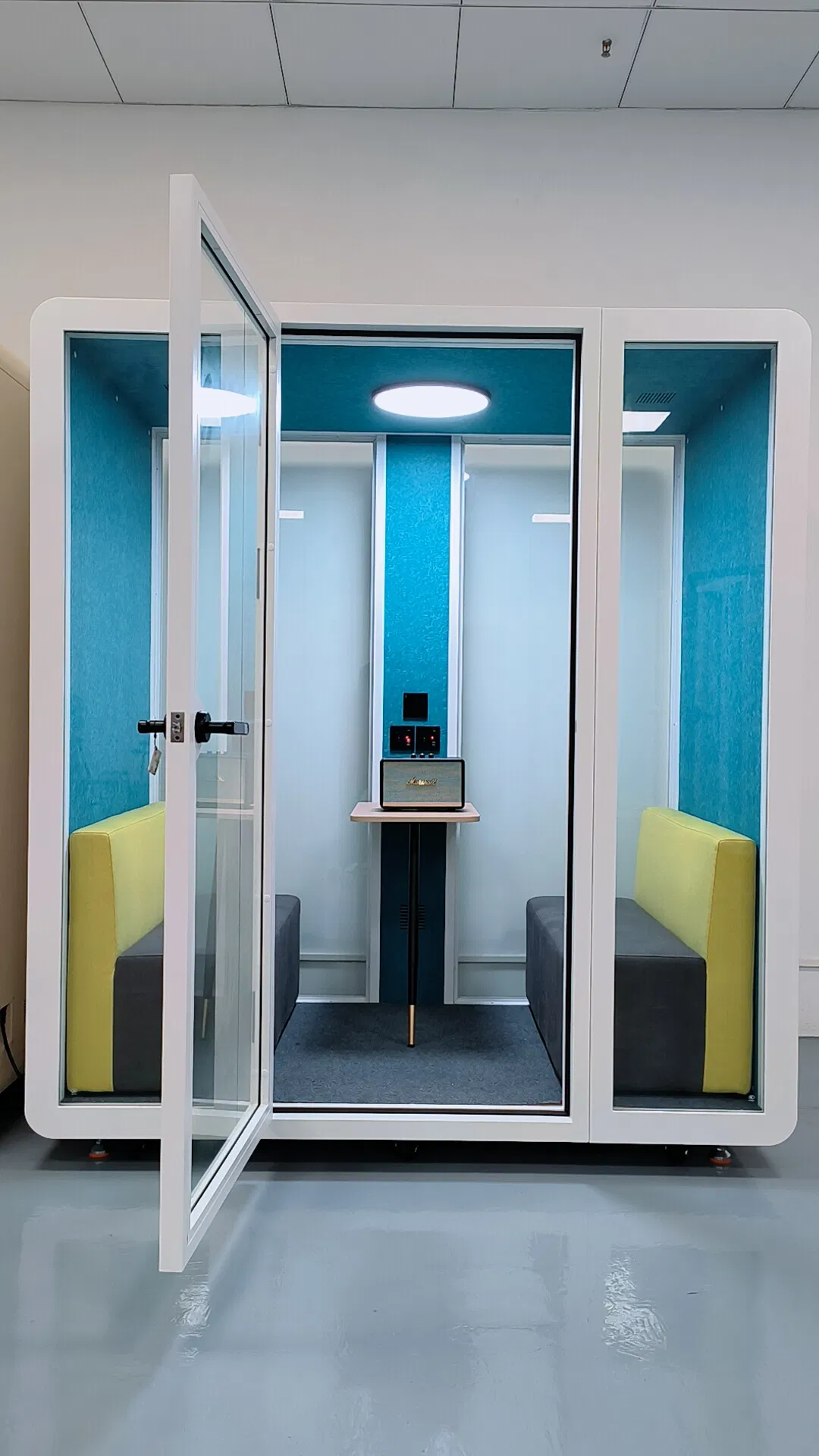 Large Acoustic Meeting Pod Office Pod for Enhanced Quiet Environments