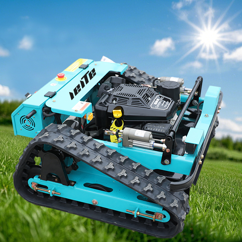Робот-газонокосилка с дистанционным управлением и гусеницами