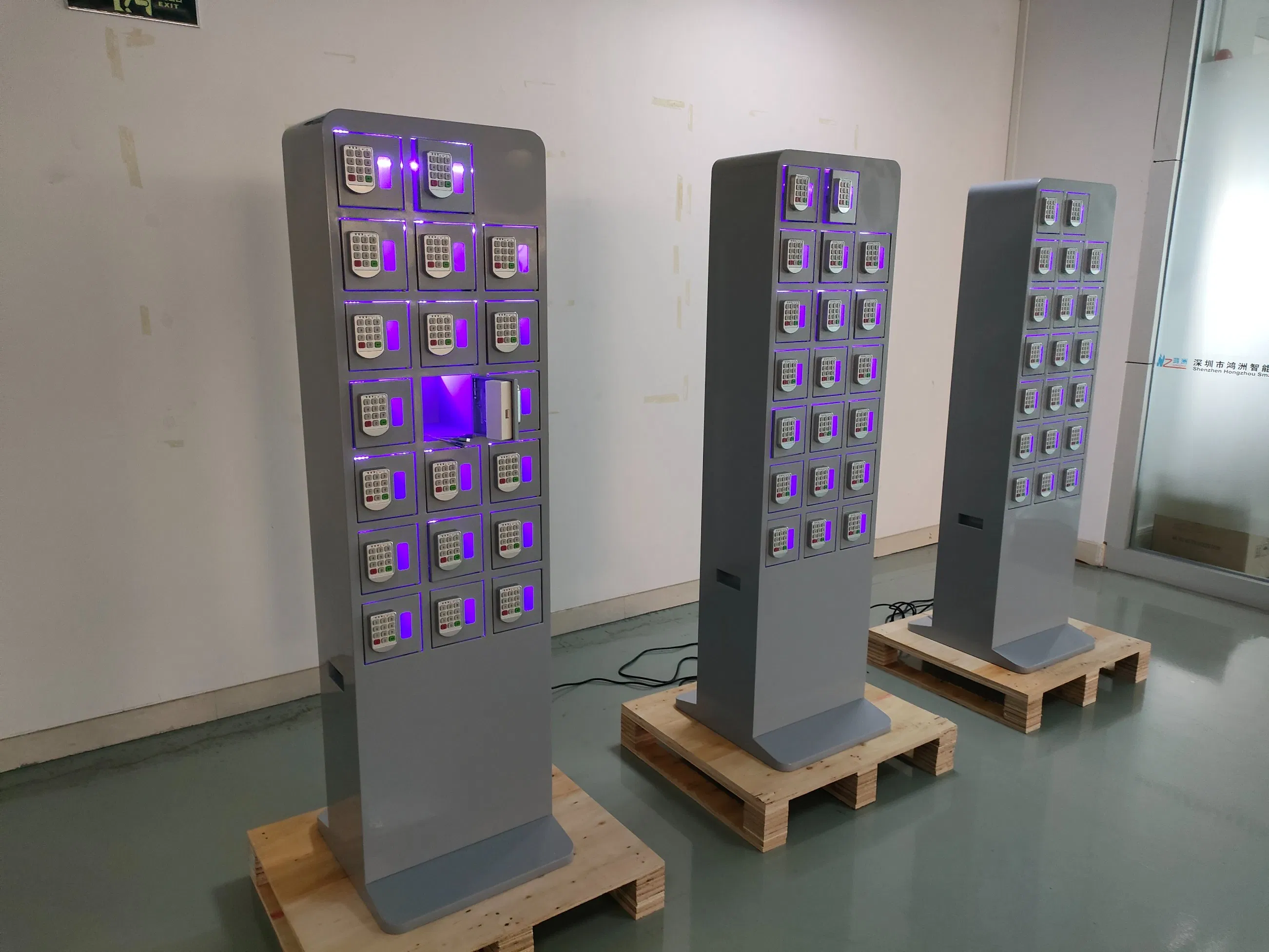 Мобильная зарядная станция для телефонов