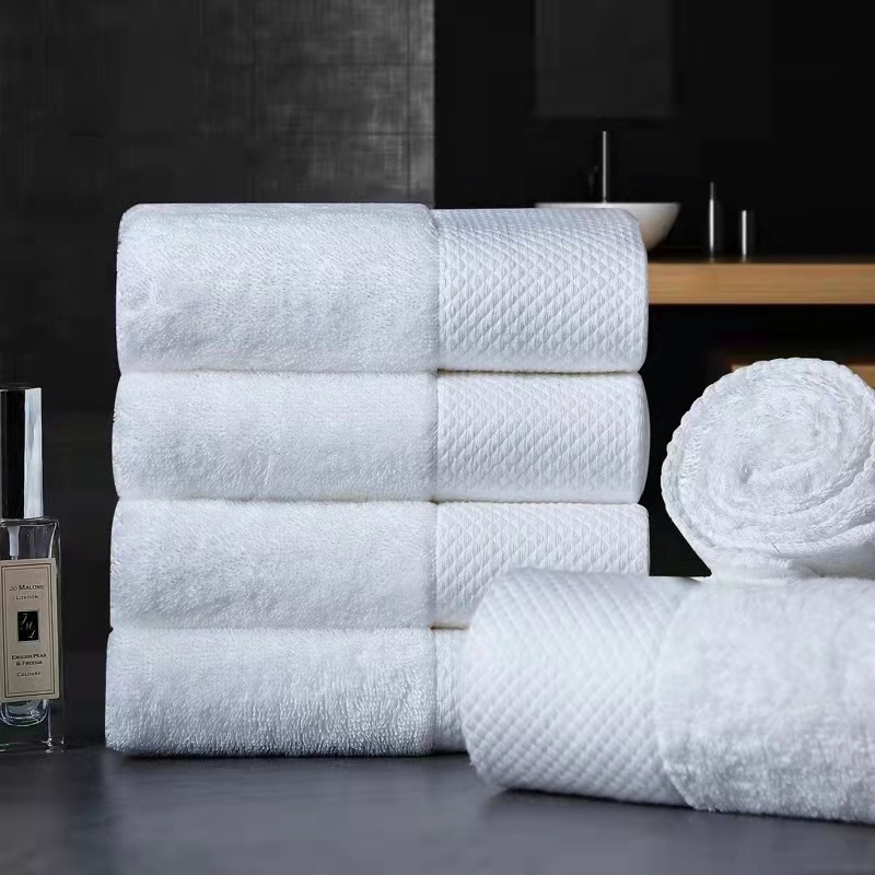 Cotton Bath Towel Set Pattern Lightweight Comfortable Antimicrobial Feature Hotels