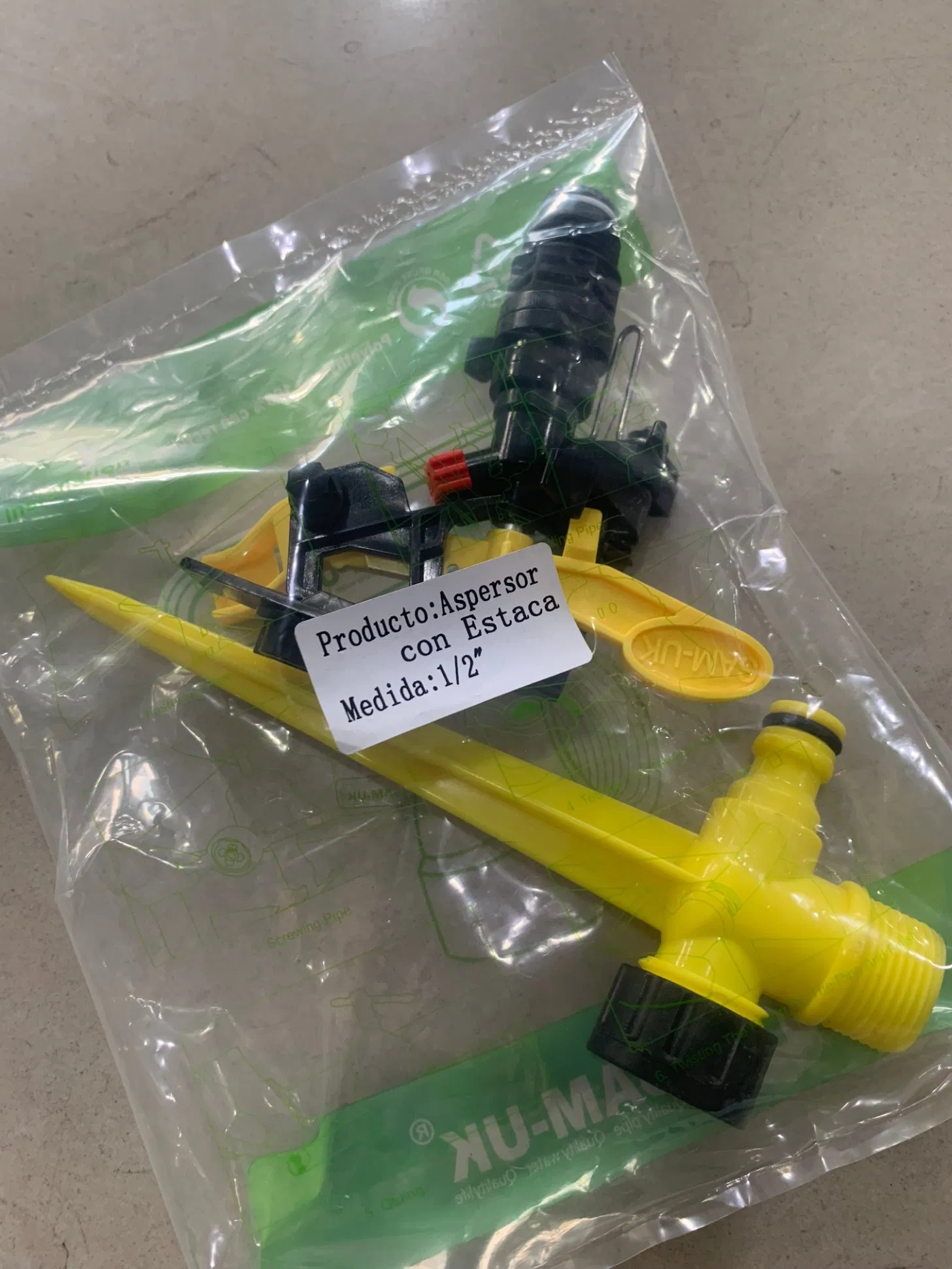 360 Degree Rotatable Single Double Hole Adjustable Plastic Sprinklers for Irrigation