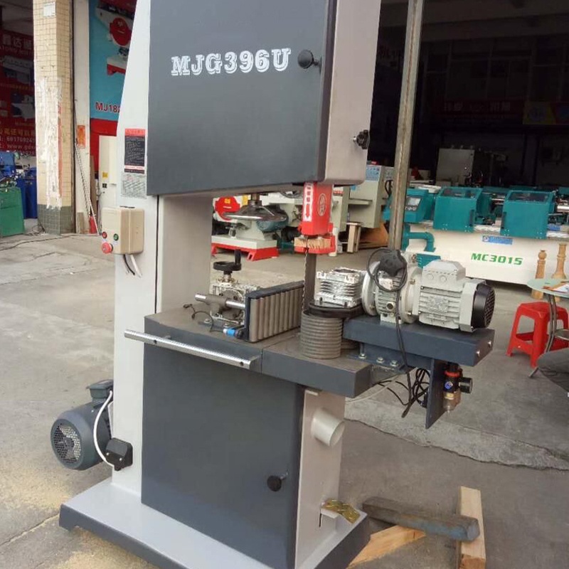 Станок ленточнопильный вертикальный по дереву MJG-396U
