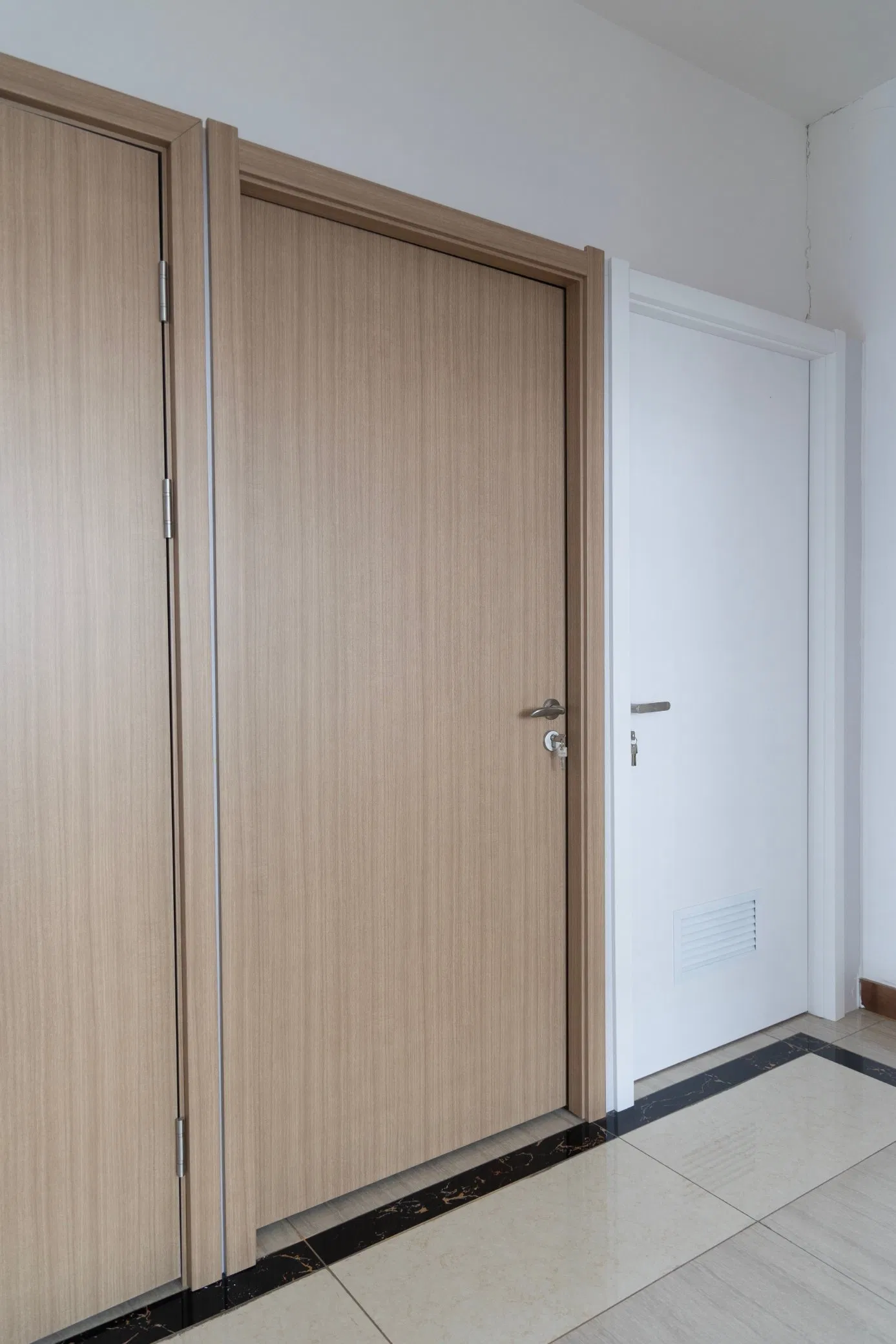 Eco-Friendly Sustainable No Harmful Gases WPC Door for Bathroom