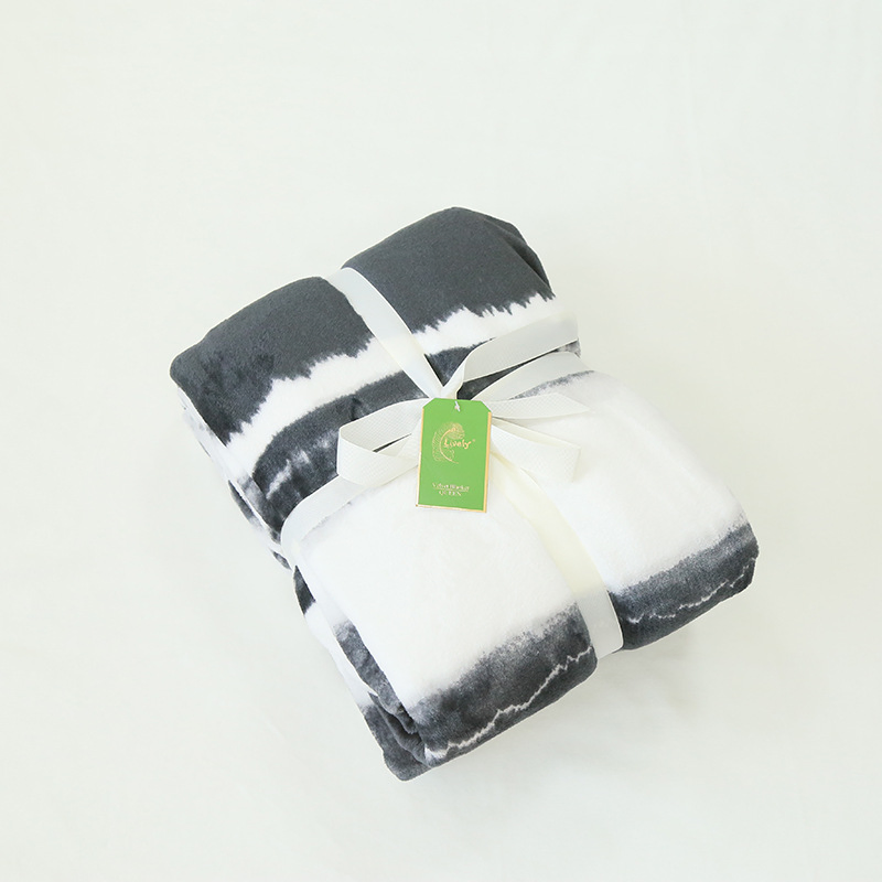 Thicken Skin Friendly Winter Warm Home Travel Hotel Flannel Polyester Blanket