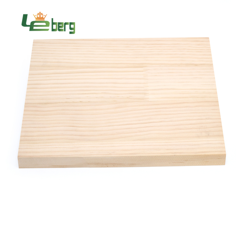 Straight Grain Pattern Solid Wood Radiate Pine Finger Joint Board