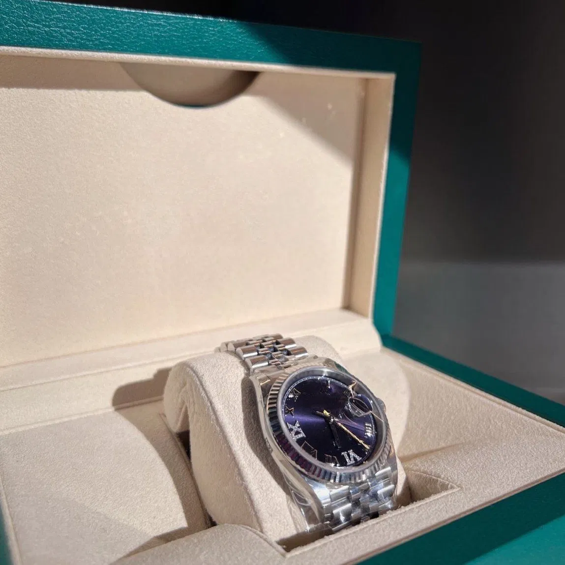 Offer Wholesale of High-Quality Brand Replica Fashion Trend Luxury Automatic Mechanical Watches.