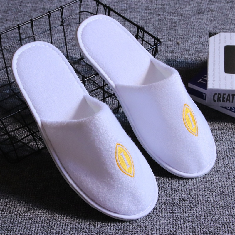 Экологические одноразовые тапочки для отеля из махровой ткани