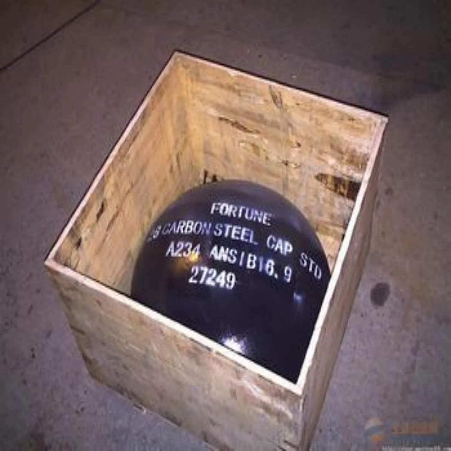 End Cap A234wpb WPC SS304 304h Pipe Fitting CS Pipe Fitting Elbow Concentric Eccentric Reducer Equal Tee Reducing Unequal Tee Pipe Cap