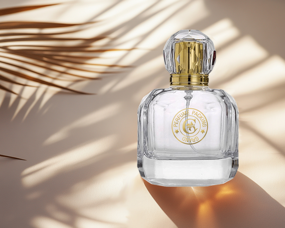 Wholesale 50ml Transparent Crimp Spray Perfume Bottle Packaging Beauty Cosmetic Spray Bottle Empty 30ml 100ml Fragrance Glass Bottle in Stock