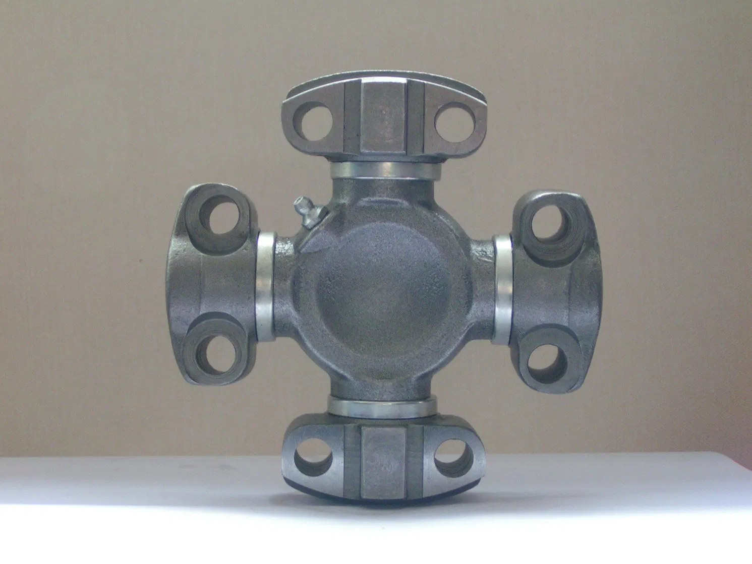 Карданный шарнир (крестовина) 5-6128