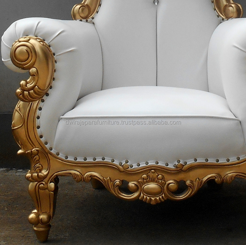 Мебель деревянная для гостиной