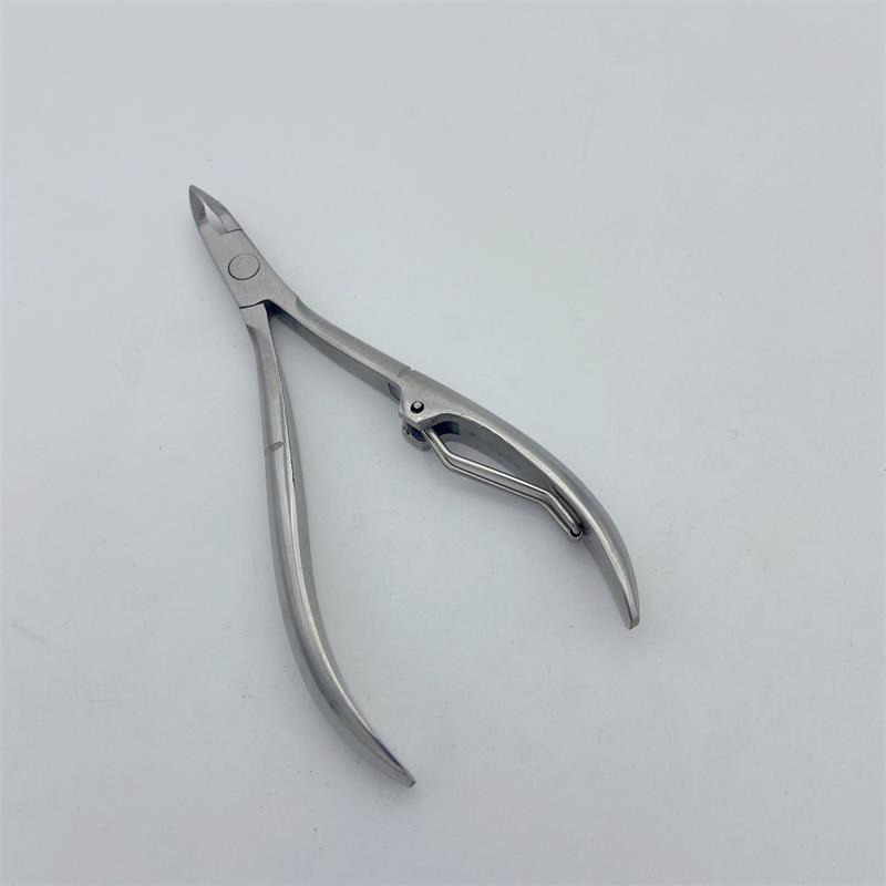 Medium Size Cuticle Nail Nipper Toe Finger Nail Clipper with Single Spring