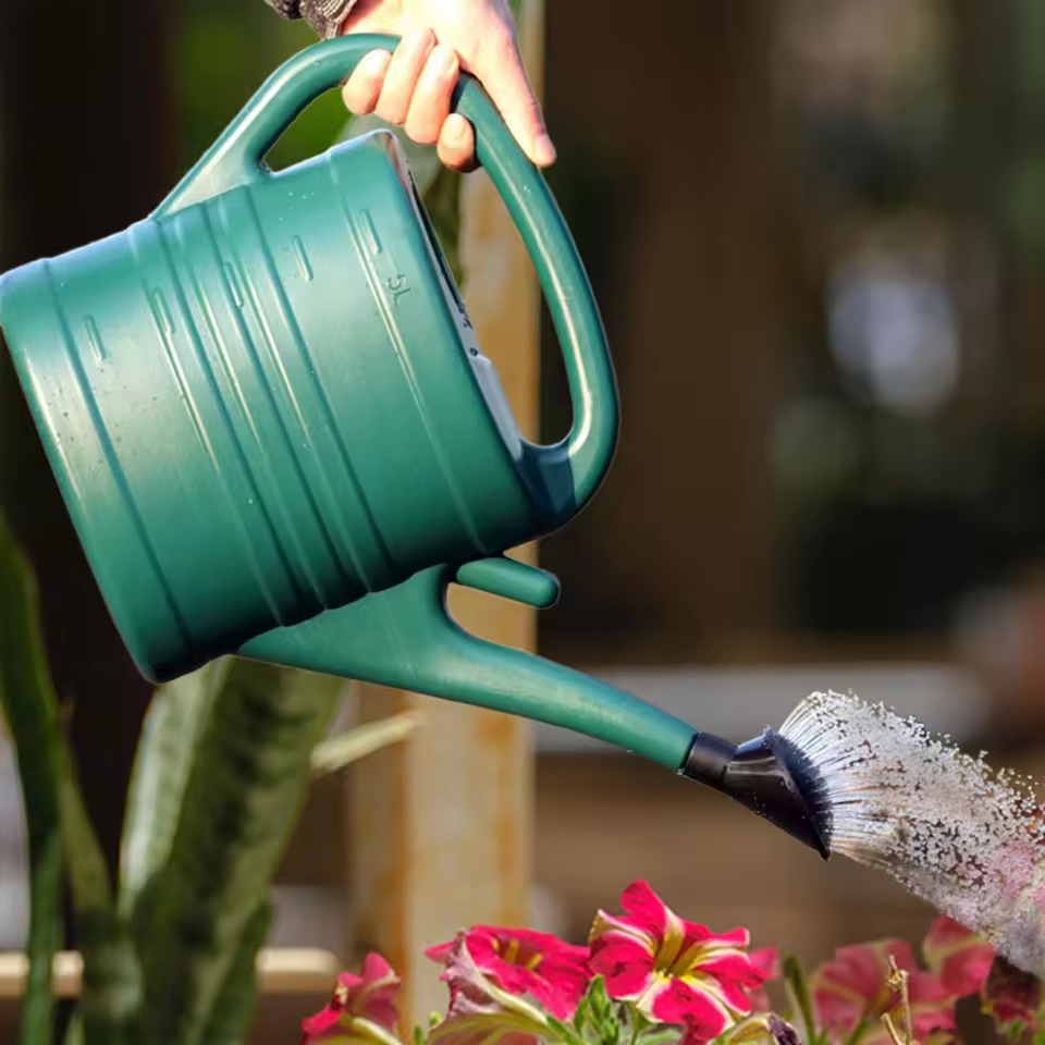 Watering Pot Home Garden Watering Can with Sprinkler Head Long Spout for Plants Pot Farmhouse Planting House Flower Backyard