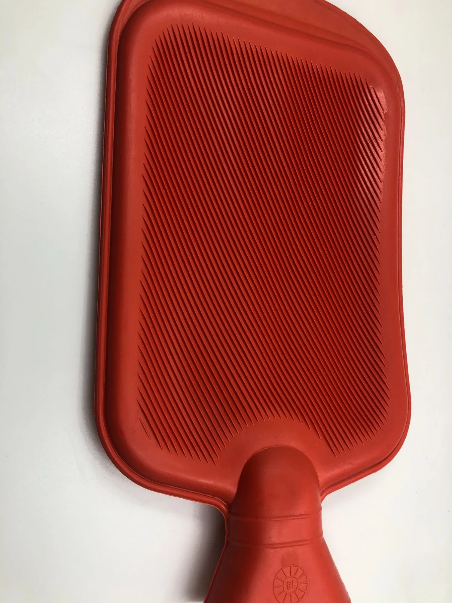 Natural Rubber Warmer Different Size Medical Hot Water Bottle Bag with Cover