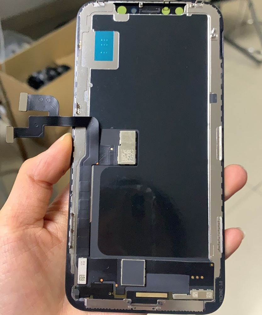 Дисплей для iPhone 6-12 Pro: LCD с тачскрином
