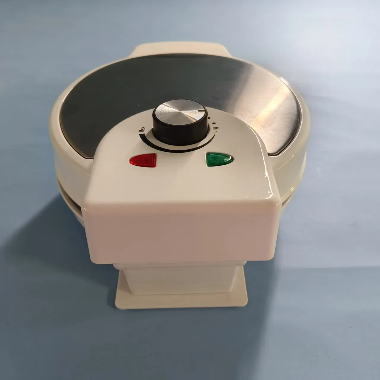 Portable Sandwich Snack Maker Easy-Clean and Great for Picnics and Outdoor Fun
