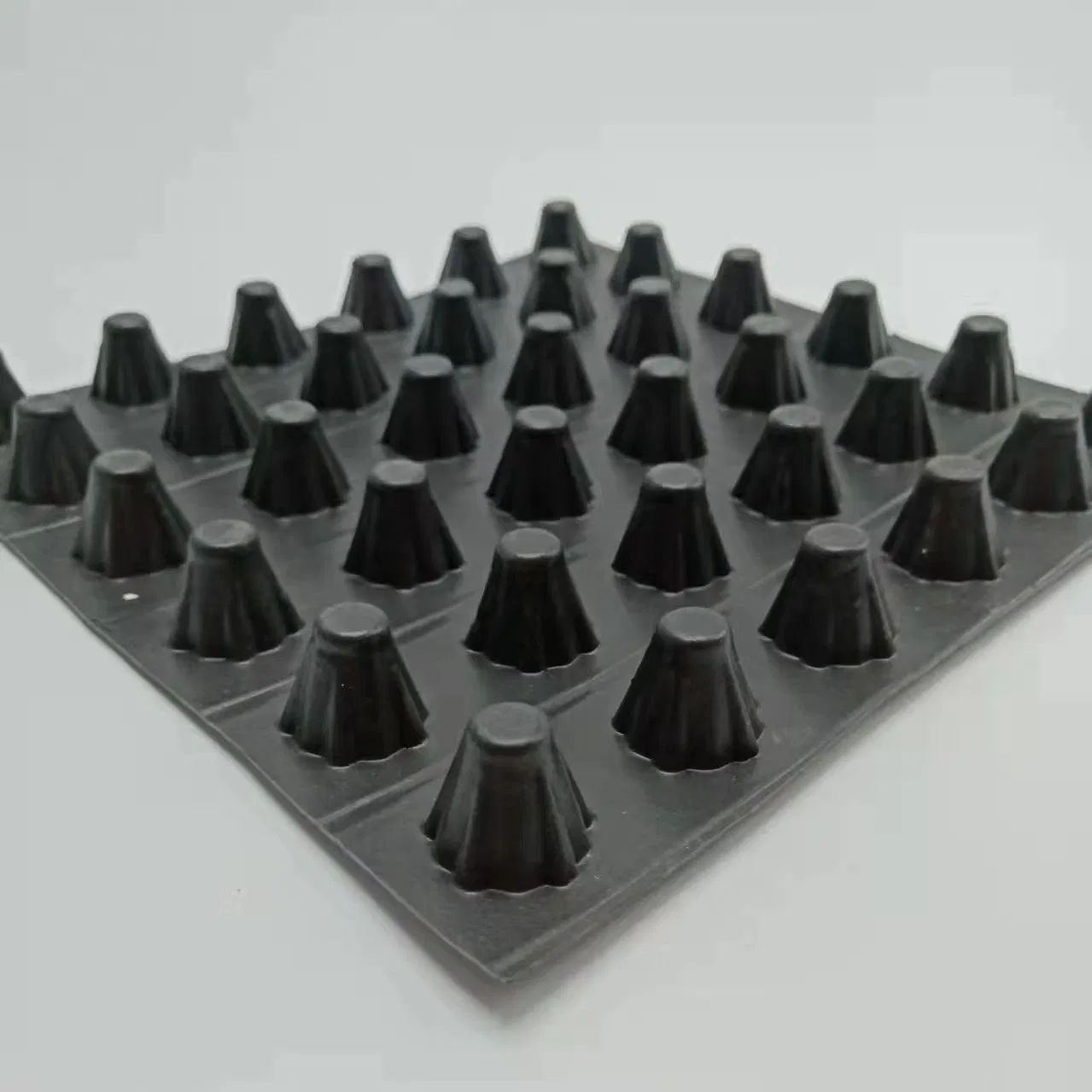 High Quality Plastic Channel Drainage Board Cell Factory Supply Seepage Prevention