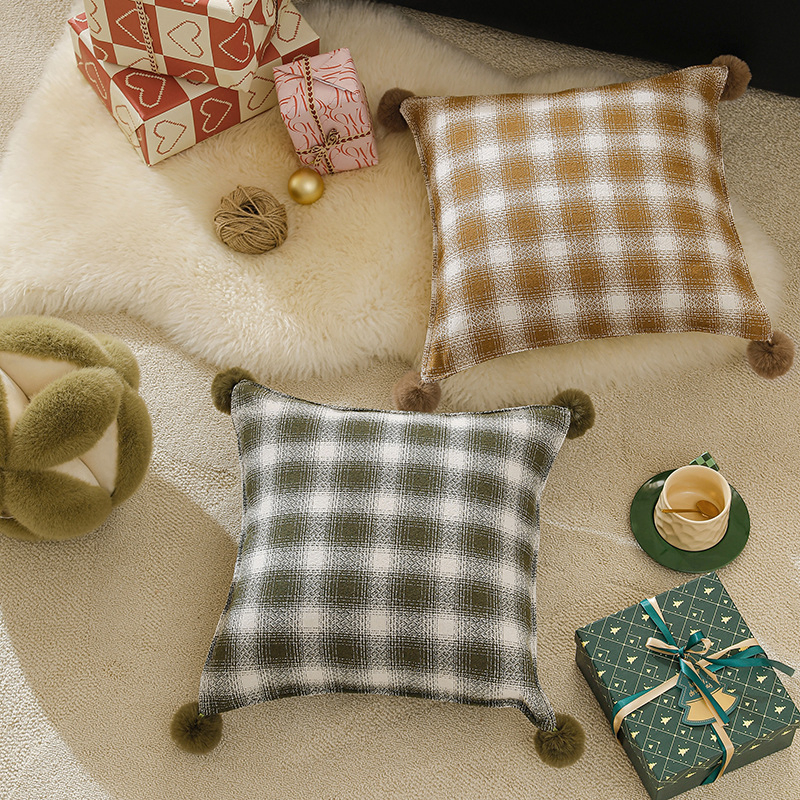 Stylish Cotton Plaid Sofa Cushion Cover for Cozy Living Spaces