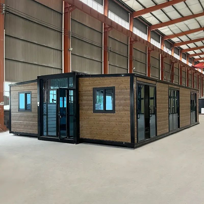 Modern Light Steel Luxury Collapsible Expansion Flat Pack 20 Feet 40 Feet Villa Prefabricated Container House