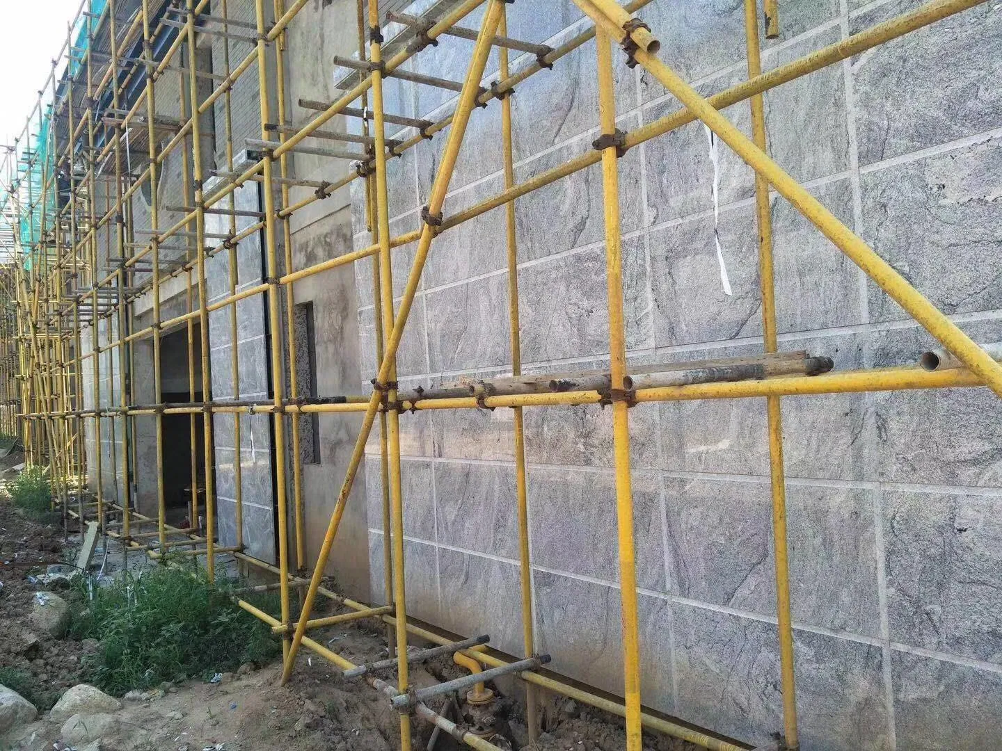 Natural Stone China New Viscount White Granite Slabs for Floor Wall