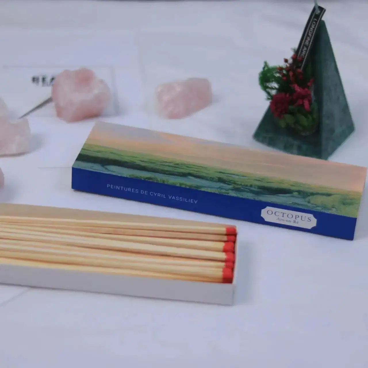 2025 New Customized Factory Boxed Extra Long Matches with a 20cm Candle Customized Logo Boxed Matches