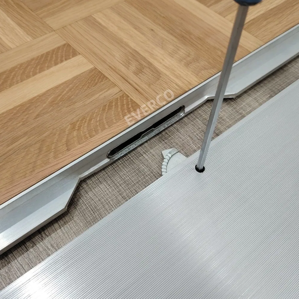 3FT/4FT Oak Wooden Portable Cam-Lock Mobile Dance Floor for Rental Company Hotel Events Flooring