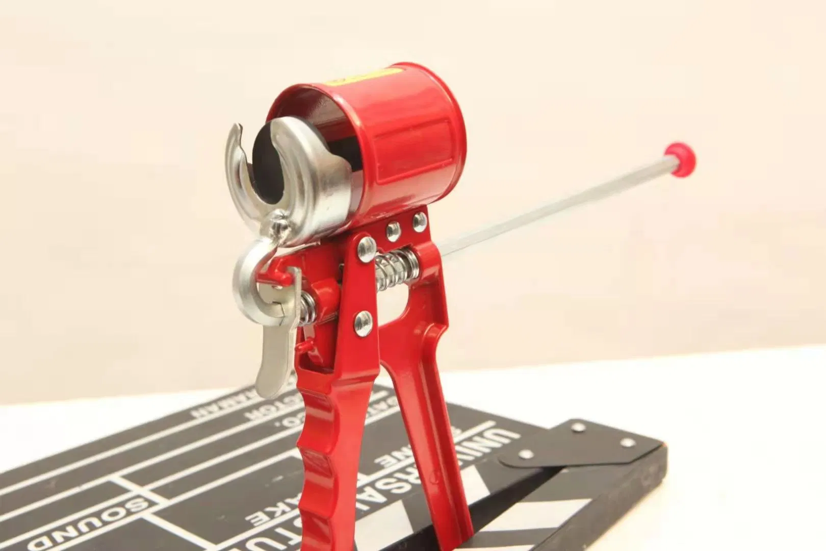 Compact 4" Caulking Gun for Industry