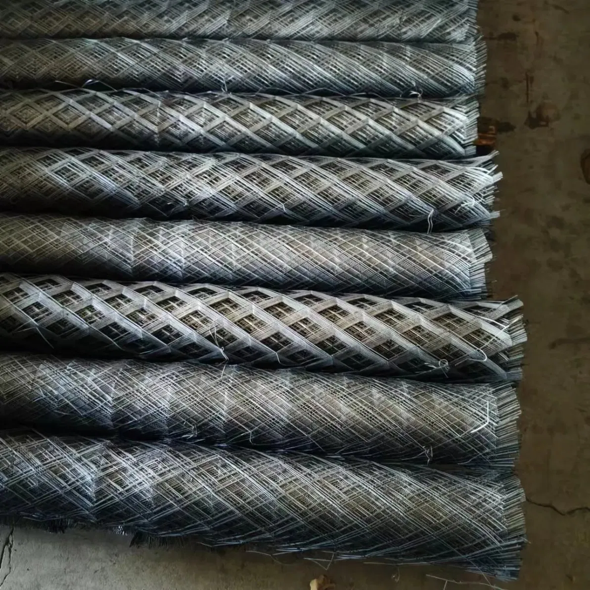 Hot Selling 20*40mm Aluminum Expanded Metal Roll