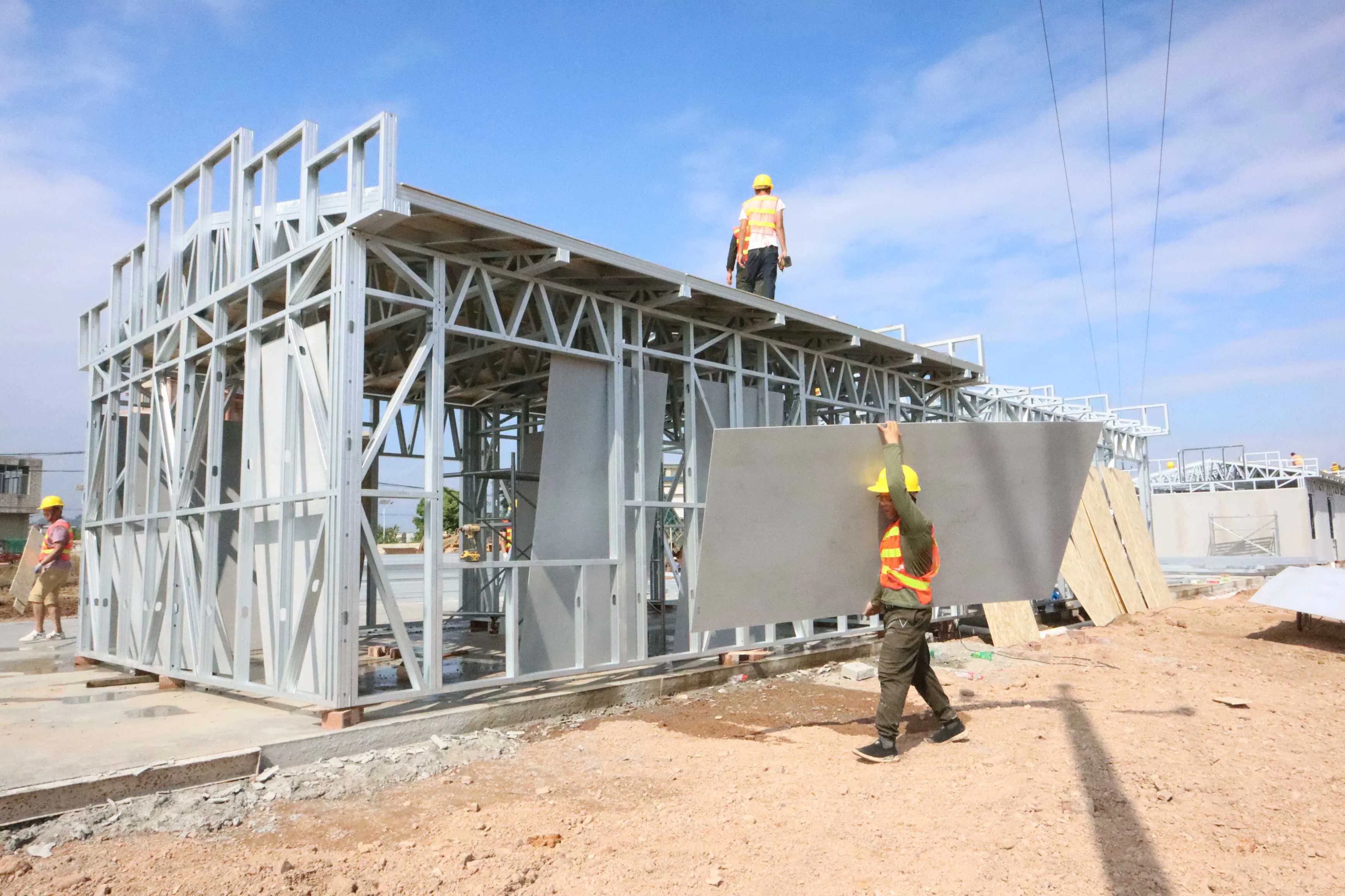 Quick to Assemble Reduced Cost Large Clear Span Steel Structures Buildings Metal Workshop Building Material Fabricated House Warehouse