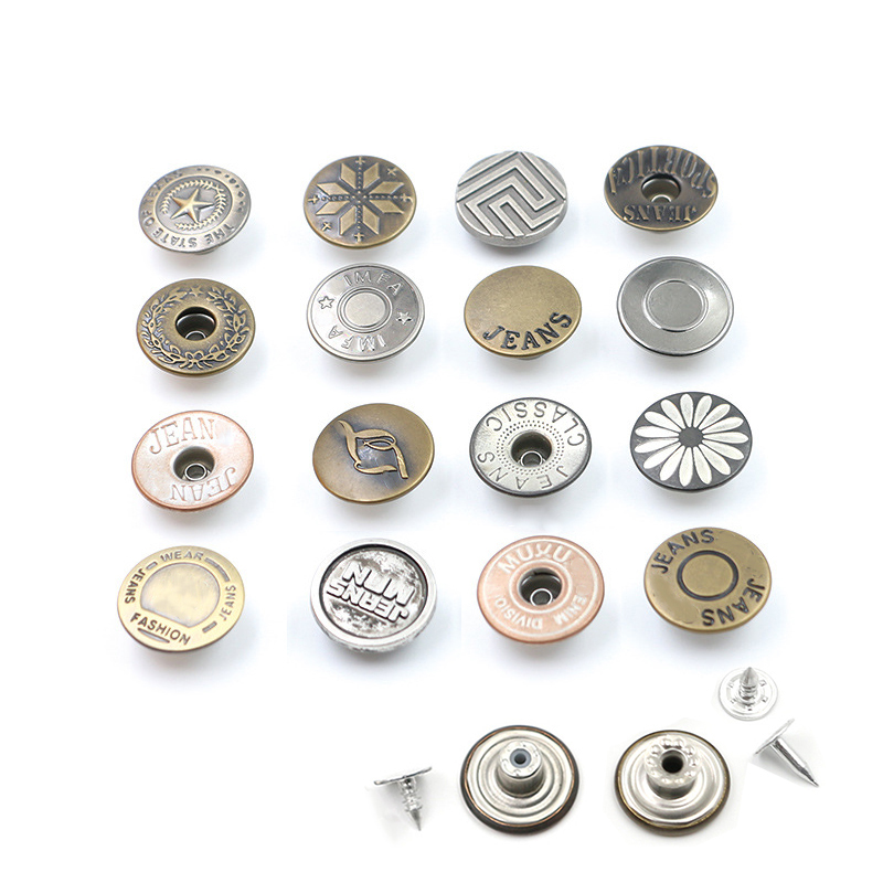 Куртка джинсовая с латунным логотипом