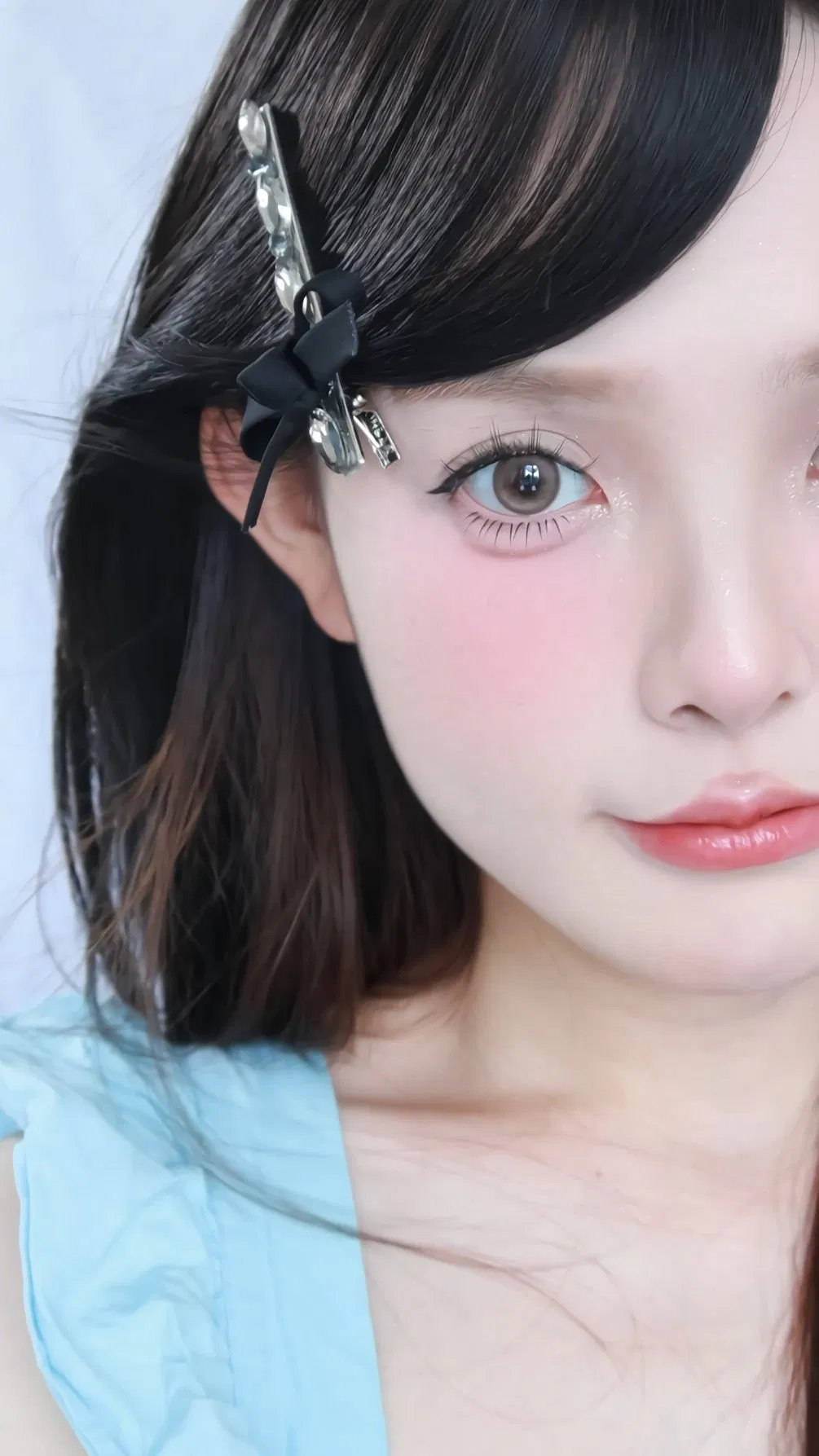 Natural Gentle Light Brown Cosmetic Contact Lenses for All-Day Wear