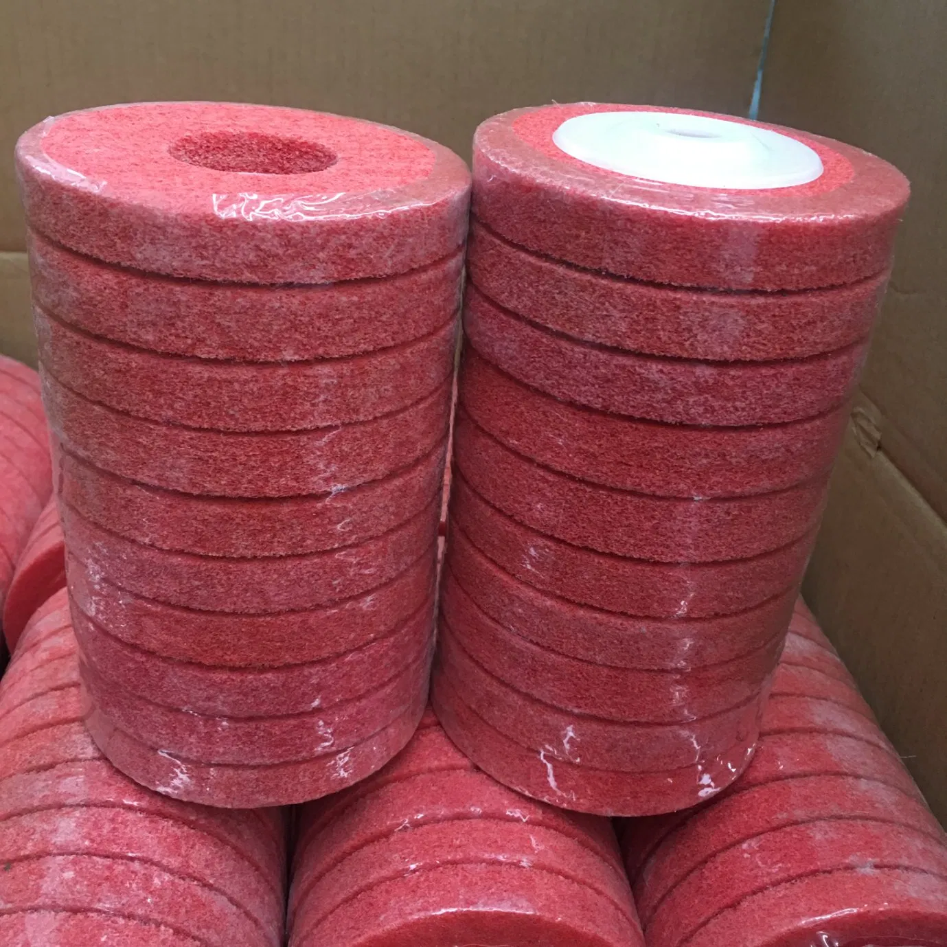 4.5′ ′ Non Woven Polishing Wheel as Hardware Tools for Metal Stainless Steel Polishing