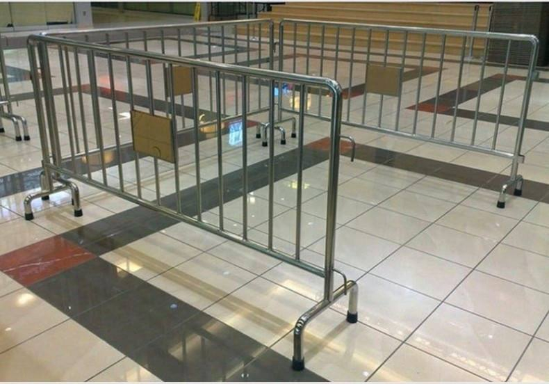 Temporary Metal Road Traffic Safety Parking Traffic Barrier