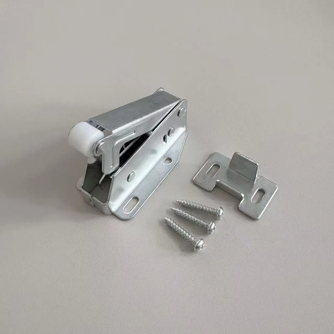 Free Custom Logo Steel Mini Latch with Steel Roller for Access Panel