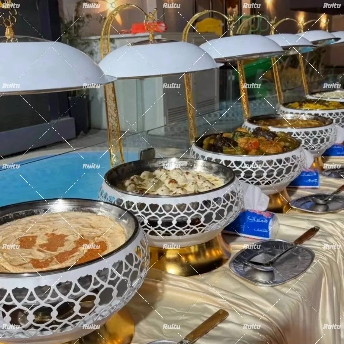 Hotel Restaurant Decorative Fancy Party Wedding Catering Buffet Shafing Dishes Hook Des Bell Hanging Lid Cover Hammered Chafing Dish Set