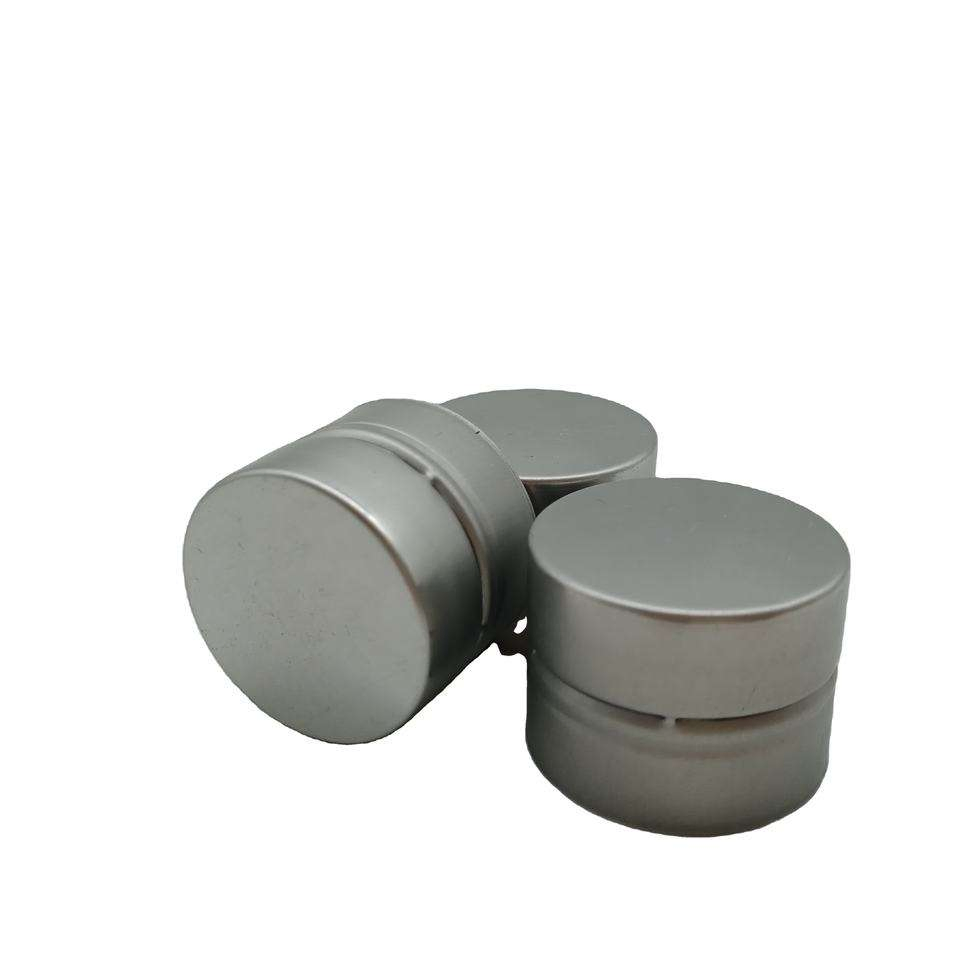 Original Absolute Vodka Glass Bottle 1000ml with Silver Cap