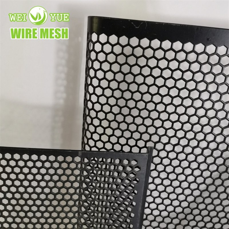Factory Wholesale High Quality Perforated Metal Mesh Steel Sheet 6mm Thick Stainless Steel Perforated Sheet