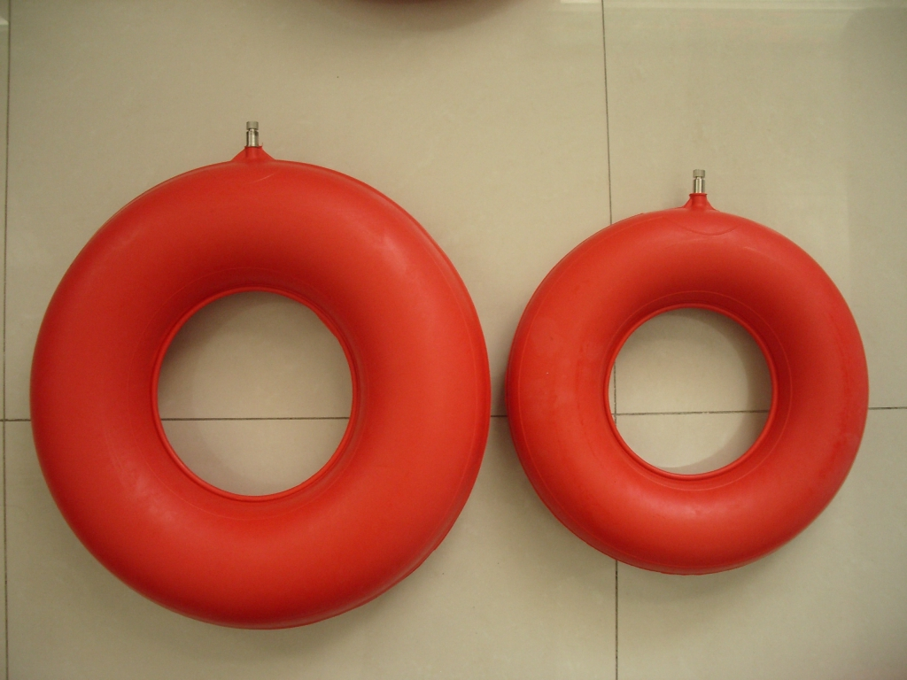 Medical Consumables Round Rubber Inflatable Donut Travel Air Piles Seat Cushion for Hemorrhoid Relief