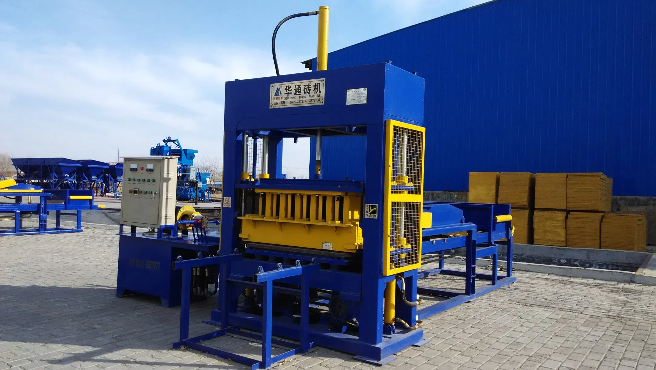 Qt5 - 15 Fully Automatic Concrete Cement Paver Block Brick Making Machine