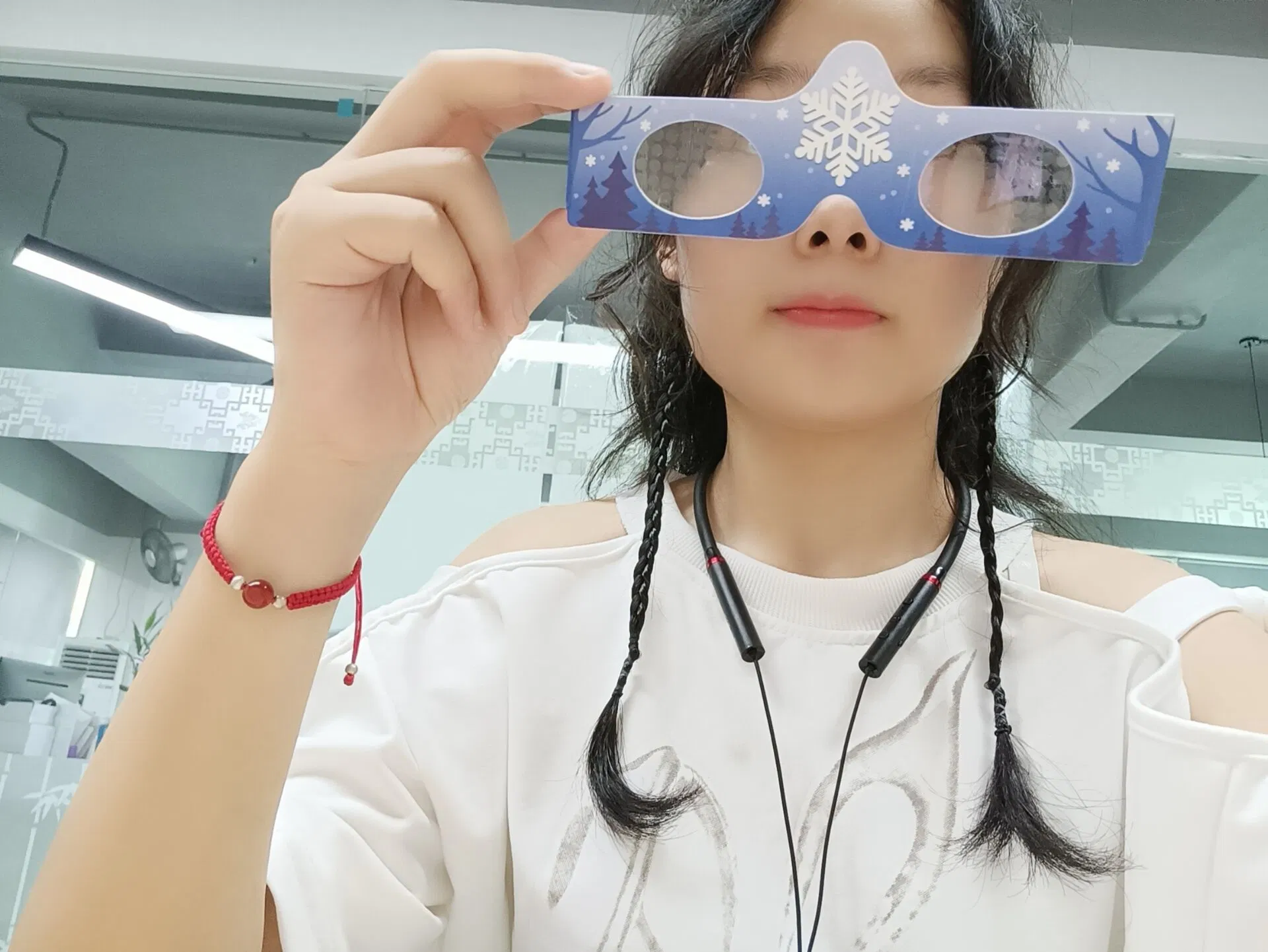 Factory Direct Sale Paper Glasses 3D Glasses Snowflake Glasses Can Be Customized Printing