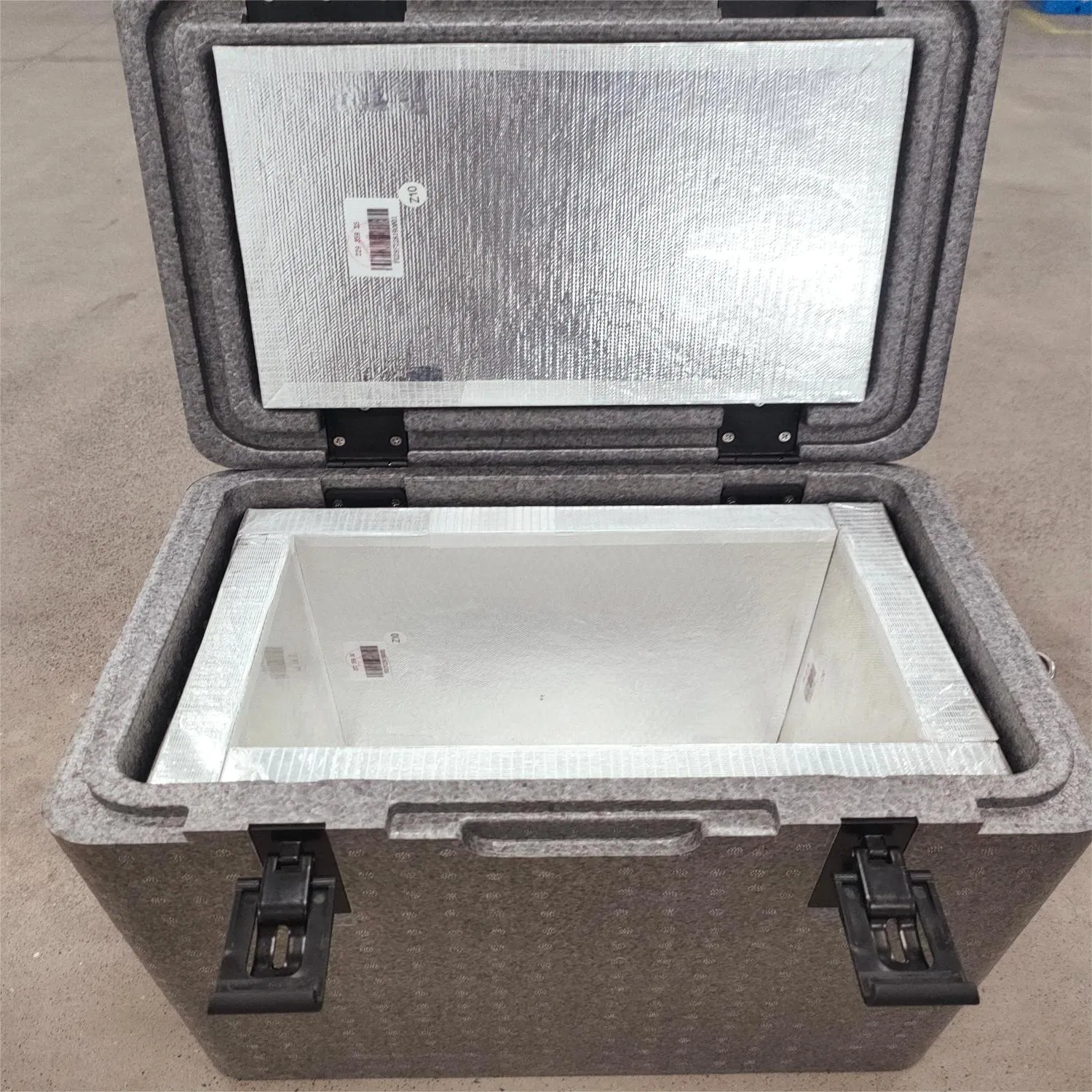 Fumed Silica Vacuum Insulated Panel for Cold Chain Transport Vaccine