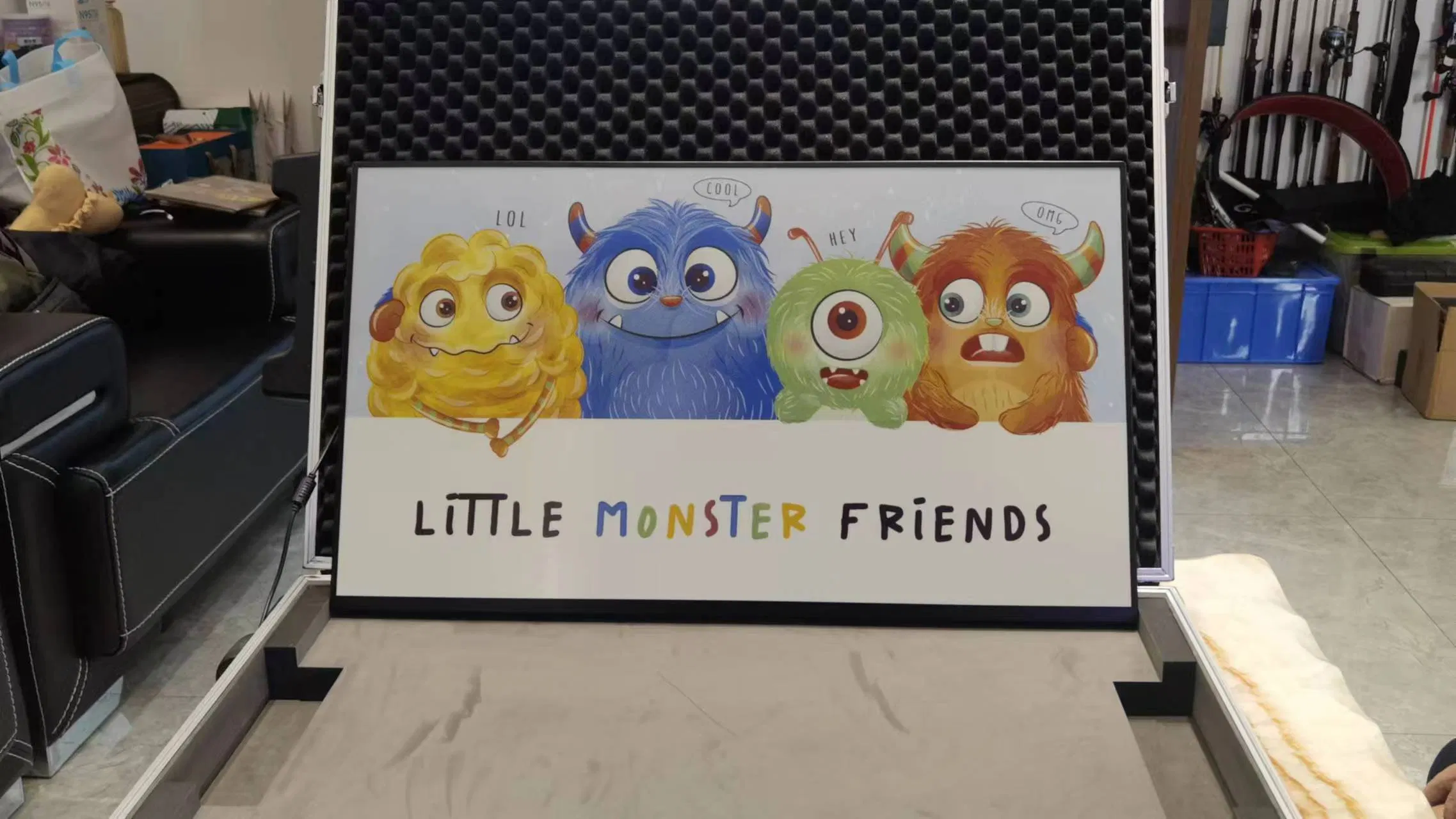 31.5 Inch Color EPD for Bus Stop Street Advertising Display