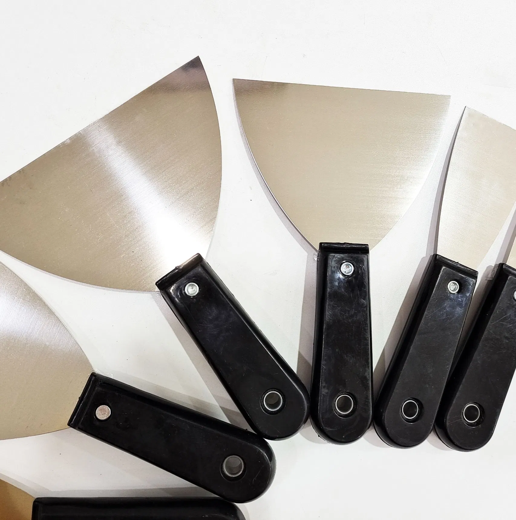 Versatile Rigid Scraper Tool for Efficient Paint and Rust Removal