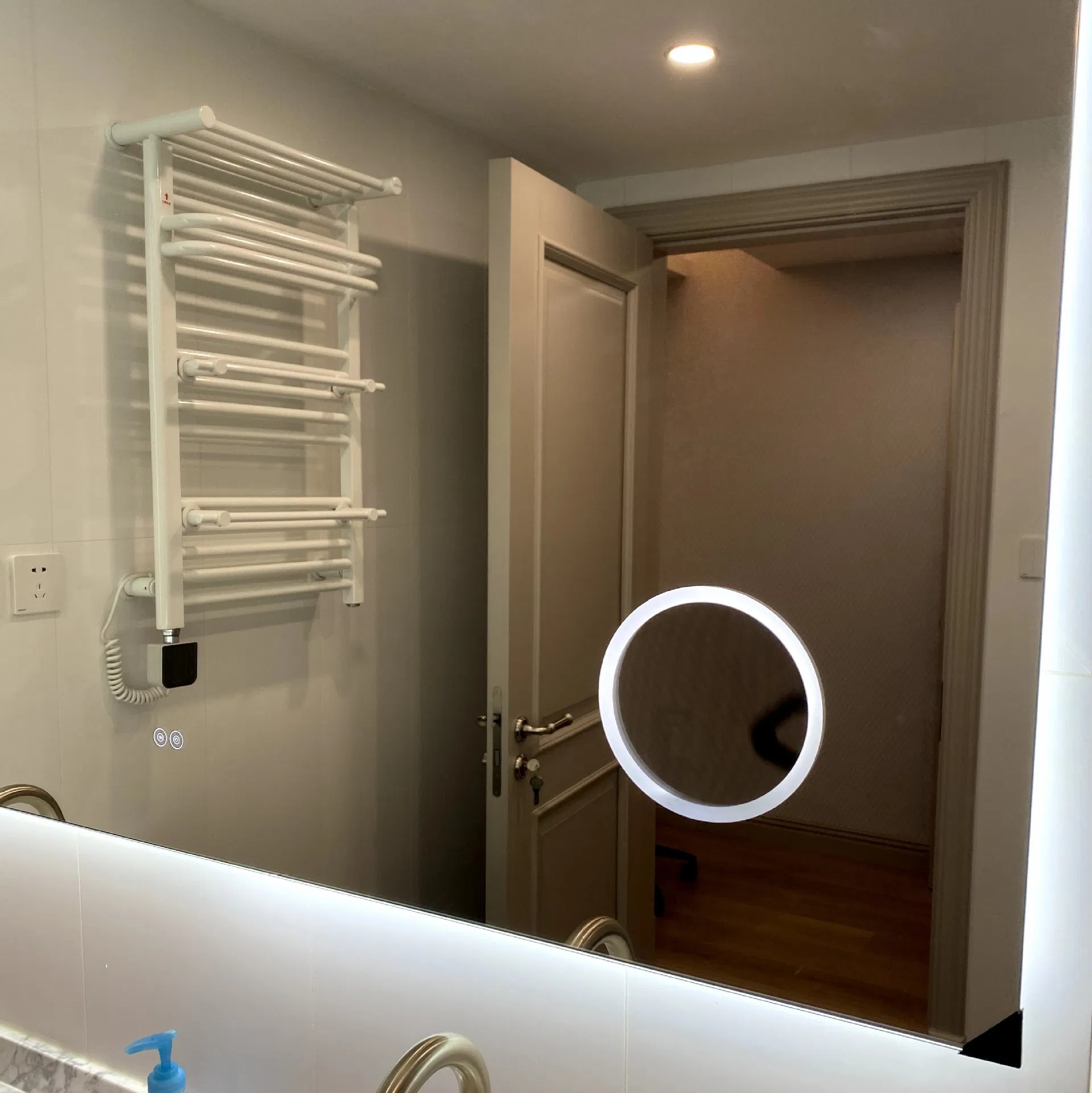 Electronic Anti-Fog Mirror Makeup Mirror 0648
