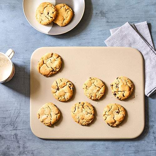 Unglazed Stoneware Baking Tray for Home Cooking