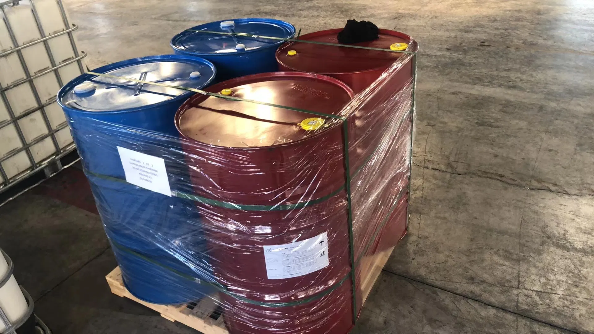 Long Shelf Life Open Cell Environment Protection PU Machine Spray Foaming Liquid Water Based Insulation Material