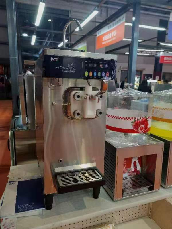 Soft Ice Cream Server with Self-Cleaning Function for Commercial Usage