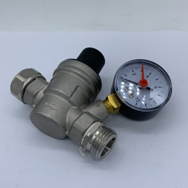 Hpwr26 3/4" Brass Lead-Free RV Water Pressure Regulator Valve, 3/4" Garden Hose Threads Water Pressure Reducer with Accessories