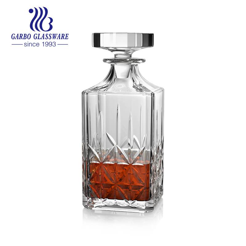 28oz Cheap Price Transparent Glass Liquid Whisky Sprits Bottle with Sealed Lid