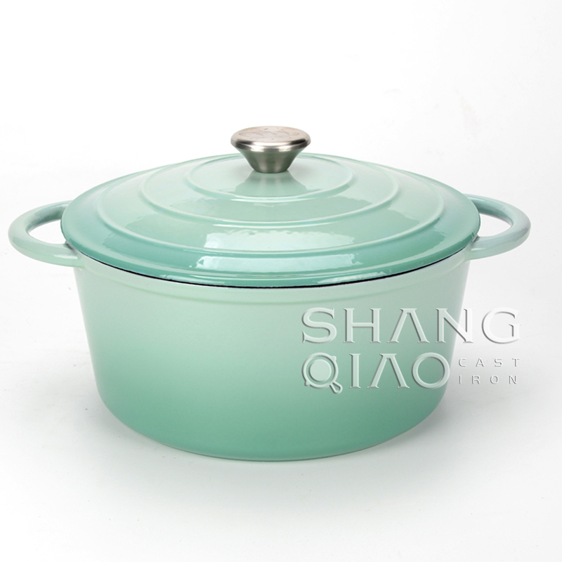 Эмалированная чугунная кастрюля-казан